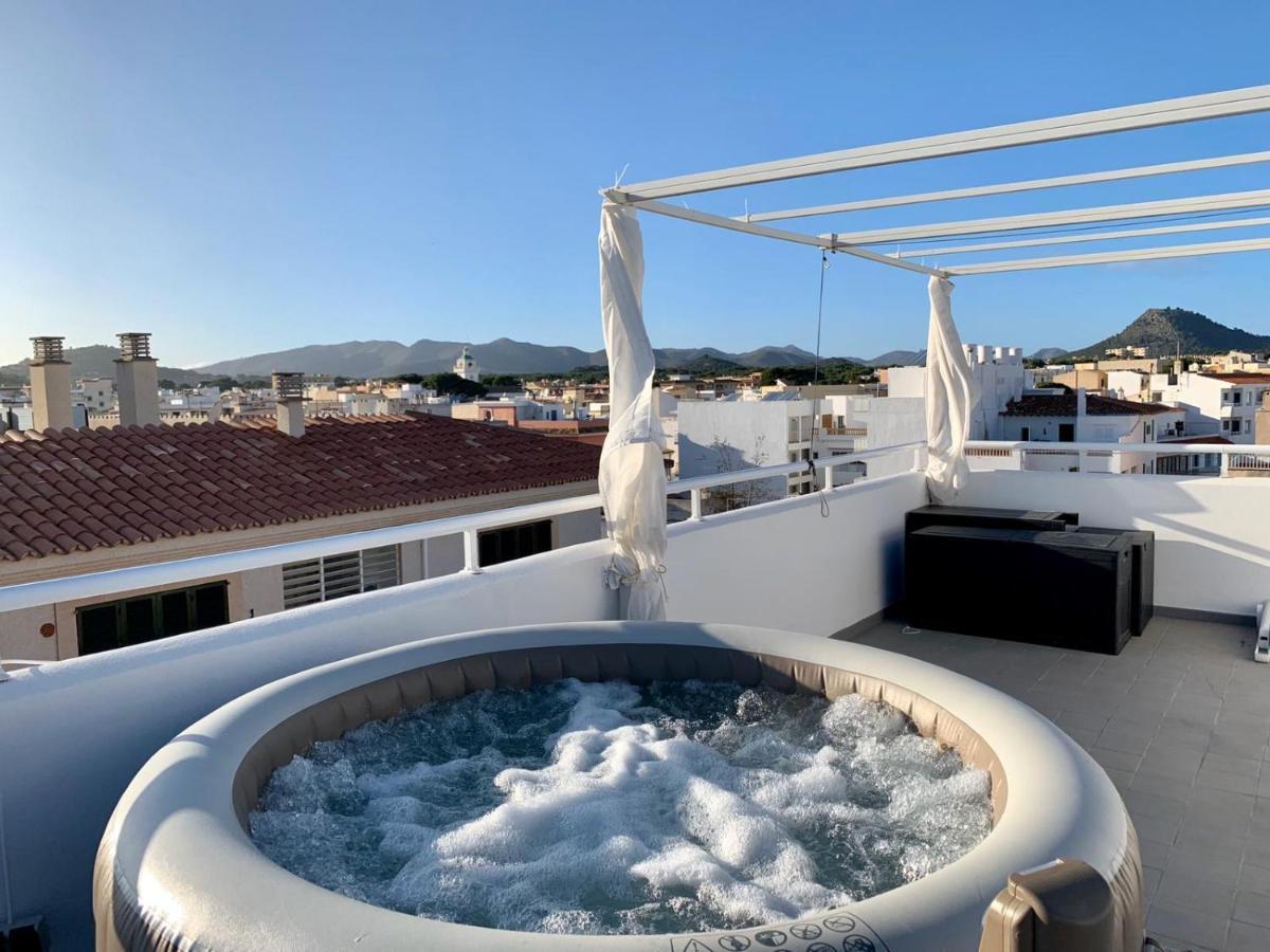 Sonne & Meerblick Aus 40 Grad Heissem Whirlpool Geniessen - Zentral Am Hafen Und Dennoch Ruhig Cala Ratjada  Εξωτερικό φωτογραφία